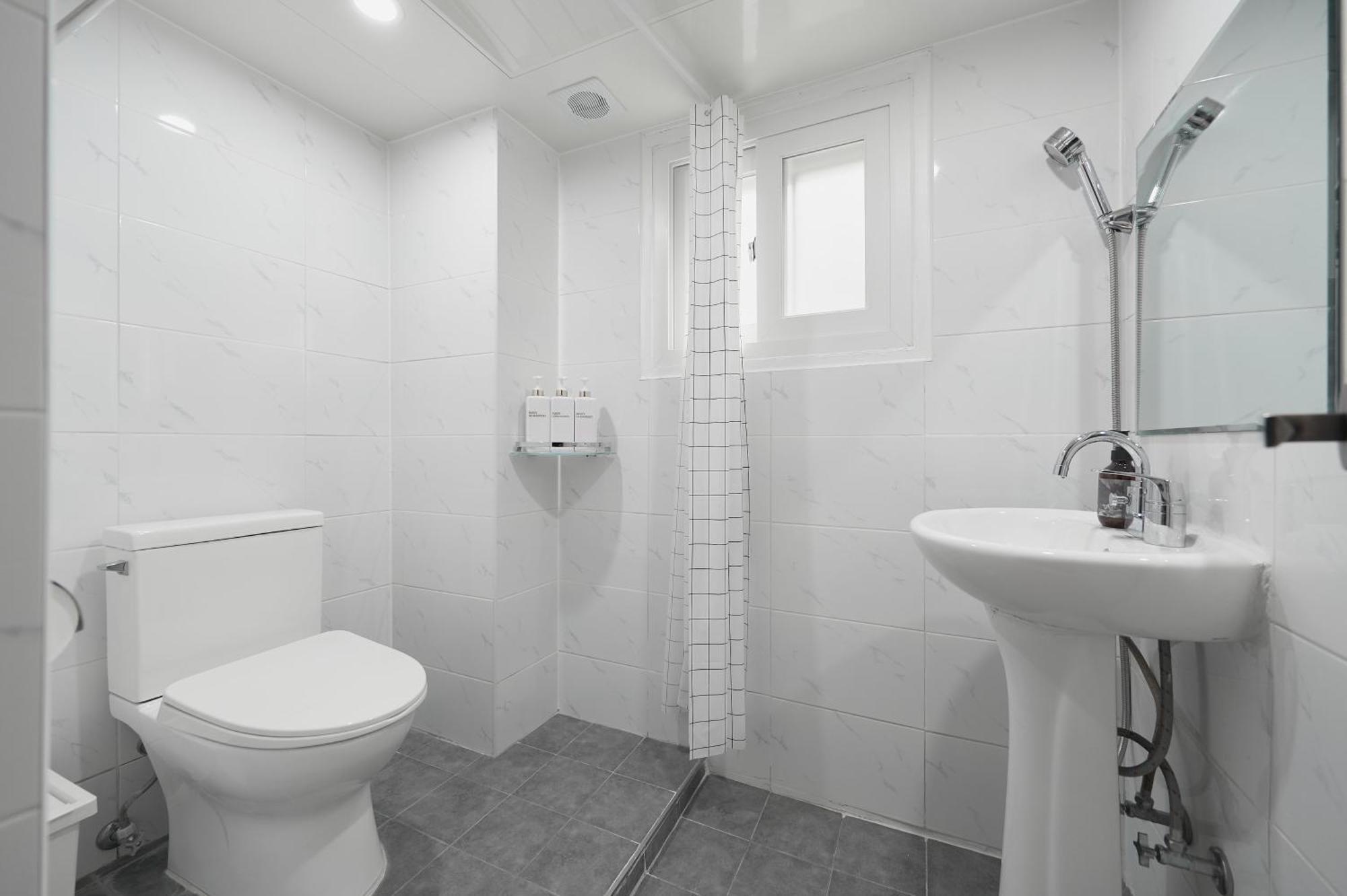 Отель Dawoo House 2 In Hongdae Сеул Экстерьер фото